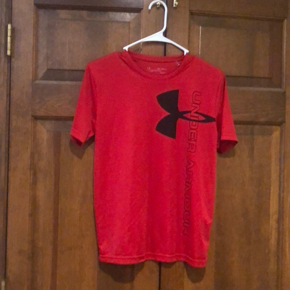 Red YXL Under Armour dri fit